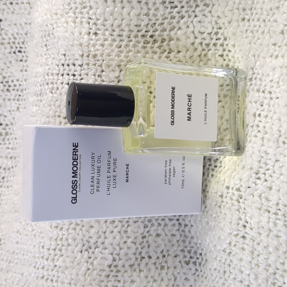 GLOSS MODERNE Clean Luxury Roll-On Perfume Oil - Marche, 15ml/0.50fl oz